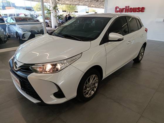 TOYOTA YARIS 1.5 16V FLEX XS MULTIDRIVE TOYOTA YARIS 1.5 16V FLEX XS MULTIDRIVE